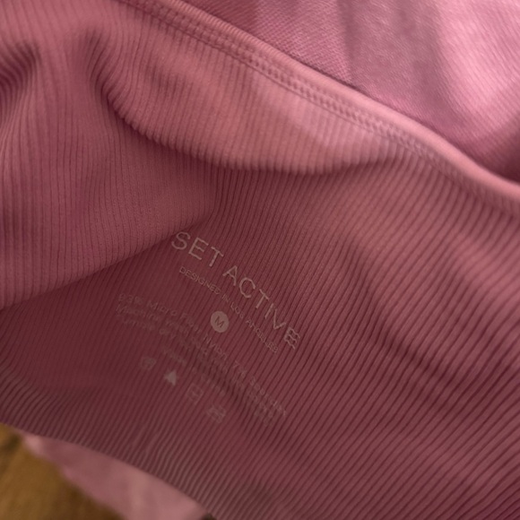 Set Active light pink leggings and bra set! - Picture 3 of 4